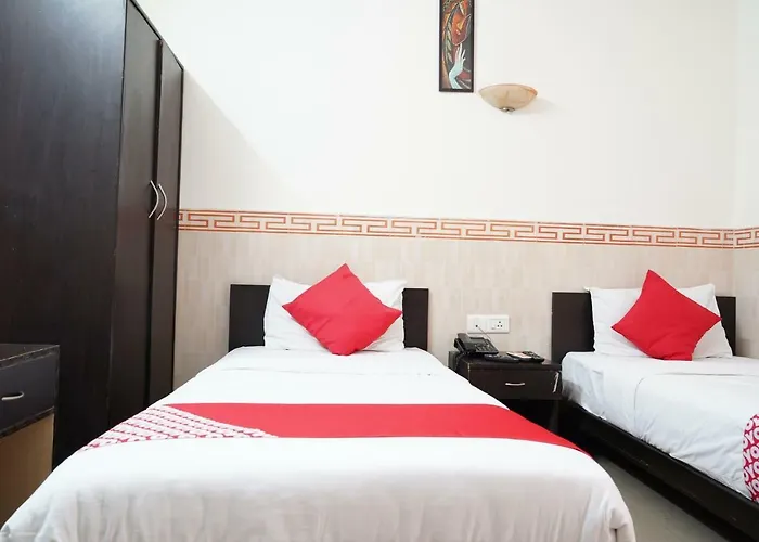 Oyo 41938 Hotel Tibet Saver